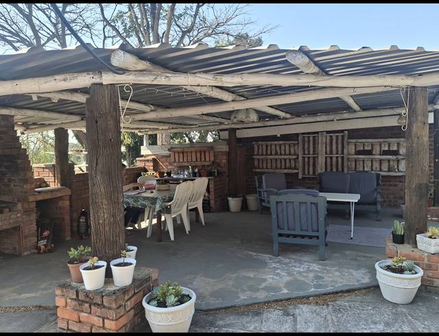 5 BEDROOM FREEHOLD FOR SALE IN CLARENDON